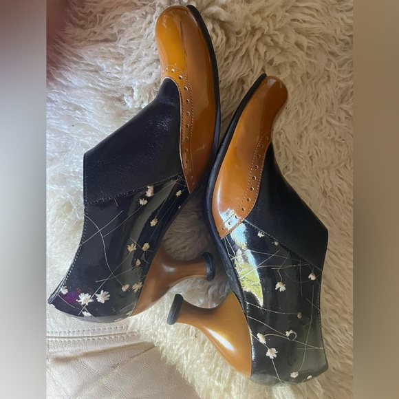 John Fluevog Shoes - Ella Baker - sz 8 - Picture 4 of 10